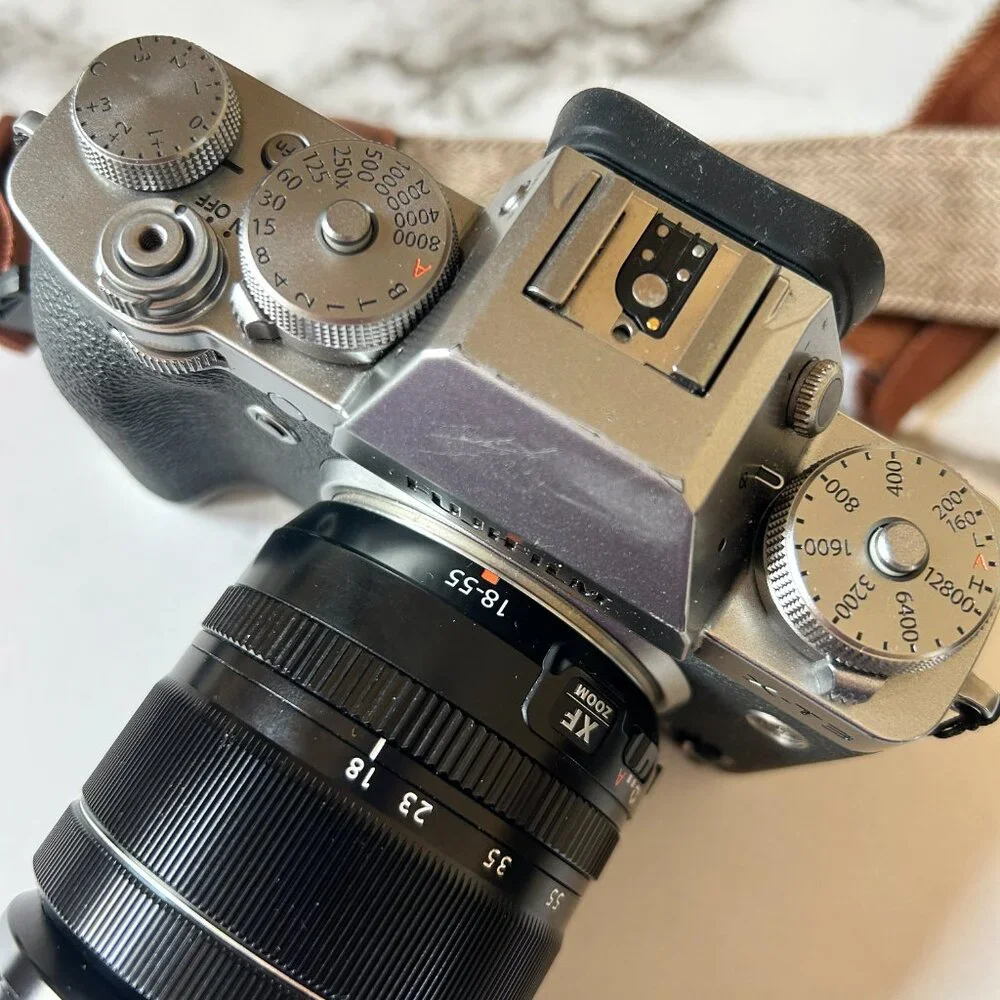Fujifilm Silver and Black Mirrorless Camera with Lens and Charger Kit